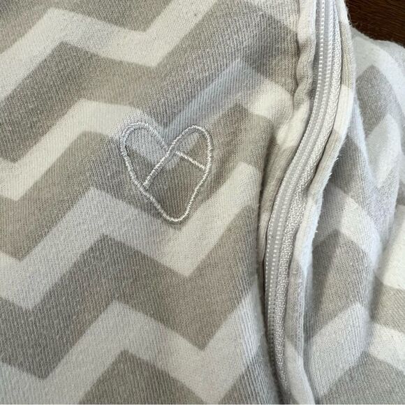 🍭4/$20 Chevron zip up sleeveless unisex toddler sleepsack - Large 18-24 months - Picture 3 of 8